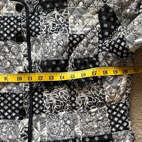 SilkLand Vintage Quilted Patchwork 100% Silk Jacket Black White Large Sequins - Picture 6 of 8